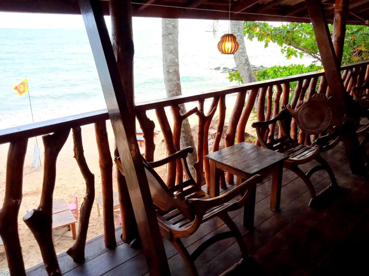 Lucky Sea Beach Hotel Tangalle Exterior photo